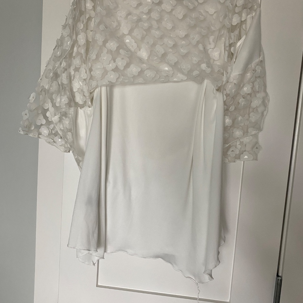 Fun White Top - Picture 2 of 4